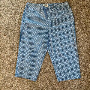 St. John's Bay Women Stretch Capri Pants Blue/White Size 14 New w/o Tag